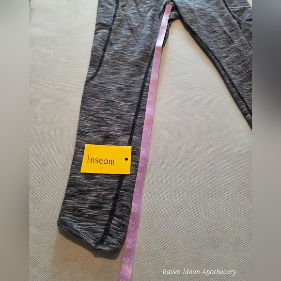 Gray Heathered Leggings - Picture 8 of 10